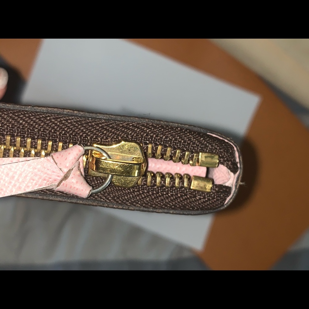 🩰Louis Vuitton Clemence Wallet 🩰 - Picture 7 of 10